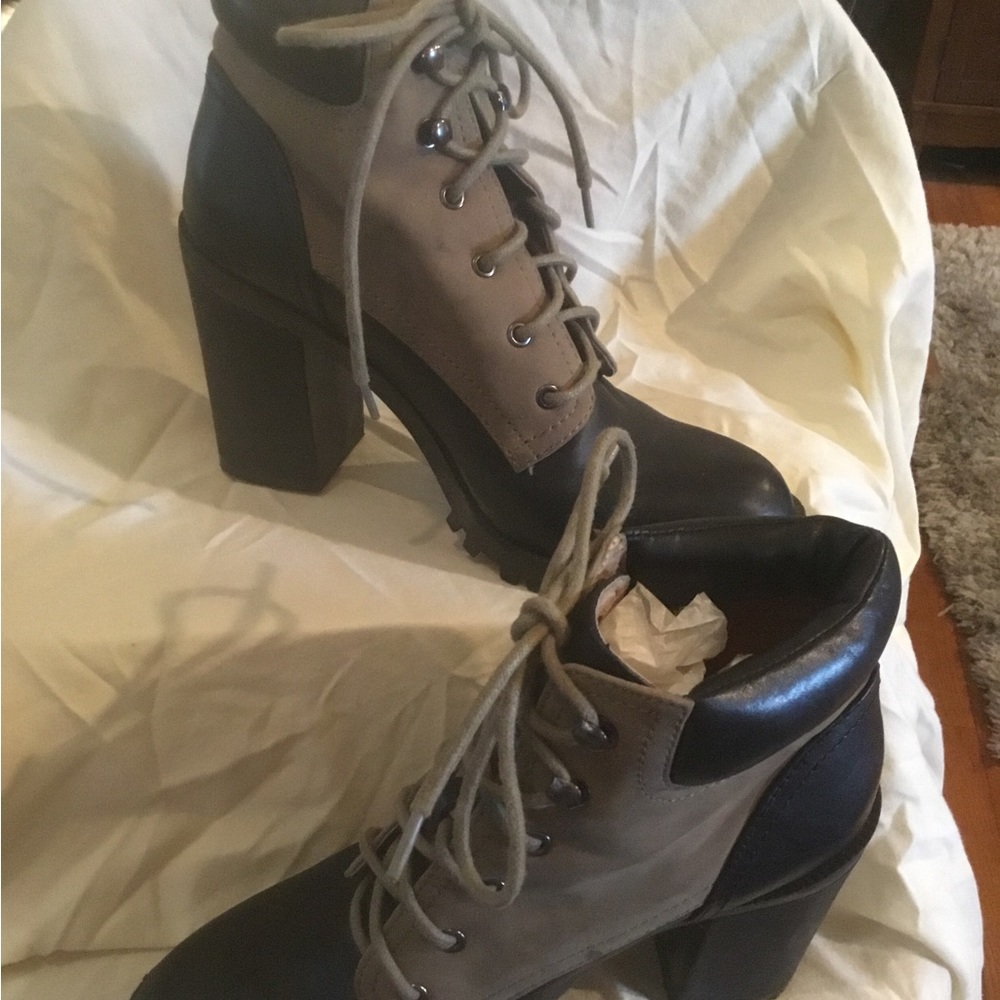 Black & Taupe Boots - Picture 3 of 6